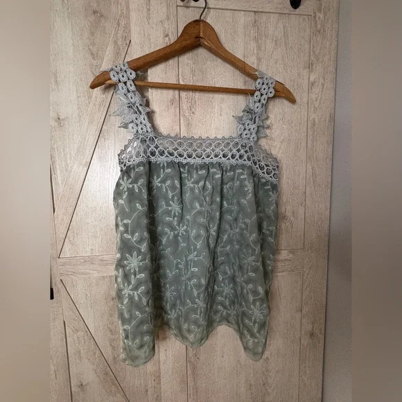 POL Green Floral Lace Strap Tank Top – Size S - Picture 1 of 7